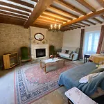 Casa de Férias Le Camp Romain, Maison Familiale Avec Terrain