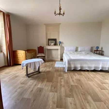 Le Camp Romain, Maison Familiale Avec Terrain *