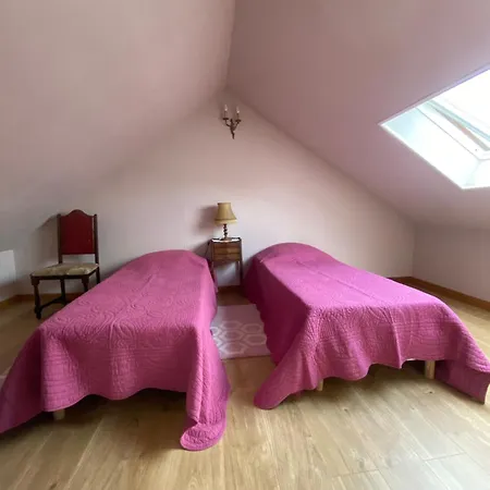 Le Camp Romain, Maison Familiale Avec Terrain Banville