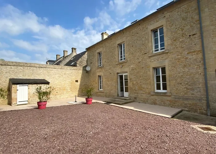 Le Camp Romain, Maison Familiale Avec Terrain Casa vacanze *