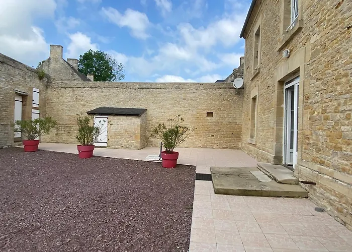 Le Camp Romain, Maison Familiale Avec Terrain * Banville